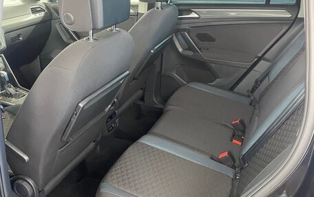 Volkswagen Tiguan II, 2019 год, 2 700 000 рублей, 11 фотография