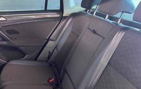 Volkswagen Tiguan II, 2019 год, 2 700 000 рублей, 10 фотография