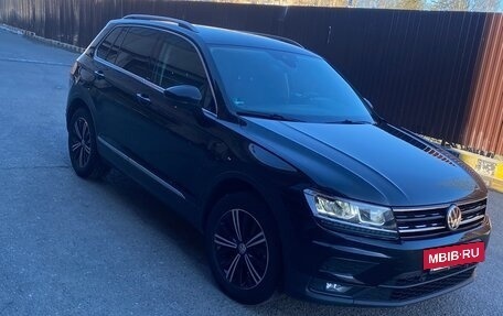 Volkswagen Tiguan II, 2019 год, 2 700 000 рублей, 4 фотография