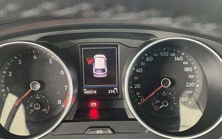 Volkswagen Tiguan II, 2019 год, 2 700 000 рублей, 18 фотография