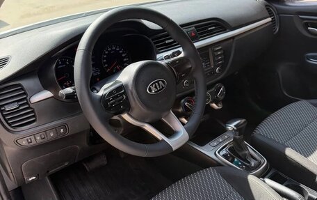 KIA Rio IV, 2018 год, 819 999 рублей, 6 фотография