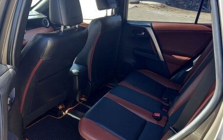 Toyota RAV4, 2013 год, 1 950 000 рублей, 9 фотография