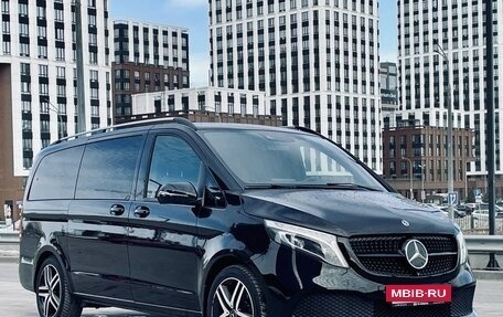 Mercedes-Benz V-Класс, 2019 год, 2 500 000 рублей, 3 фотография