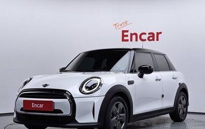 MINI Hatch, 2023 год, 1 740 000 рублей, 1 фотография