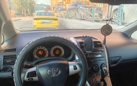 Toyota Auris II, 2011 год, 1 200 000 рублей, 1 фотография