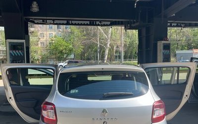 Renault Sandero II рестайлинг, 2014 год, 750 000 рублей, 1 фотография