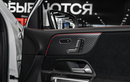 Mercedes-Benz GLB, 2025 год, 6 720 000 рублей, 21 фотография