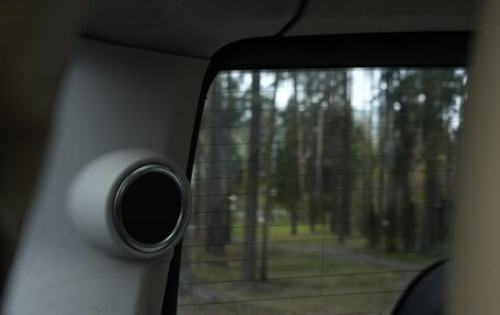 Land Rover Discovery III, 2009 год, 1 600 000 рублей, 13 фотография