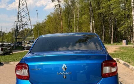 Renault Logan II, 2018 год, 785 000 рублей, 2 фотография