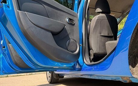Renault Logan II, 2018 год, 785 000 рублей, 12 фотография