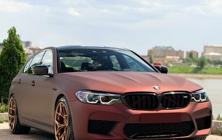 BMW M5, 2019 год, 5 999 000 рублей, 3 фотография
