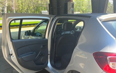 Renault Sandero II рестайлинг, 2014 год, 750 000 рублей, 10 фотография