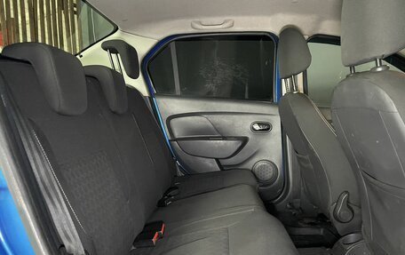 Renault Logan II, 2017 год, 590 000 рублей, 11 фотография