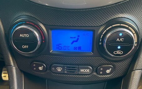Hyundai Solaris II рестайлинг, 2011 год, 740 000 рублей, 13 фотография