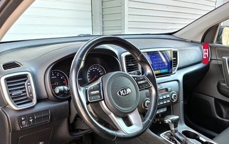 KIA Sportage IV рестайлинг, 2020 год, 2 199 000 рублей, 8 фотография