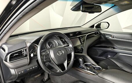 Toyota Camry, 2018 год, 2 205 000 рублей, 18 фотография