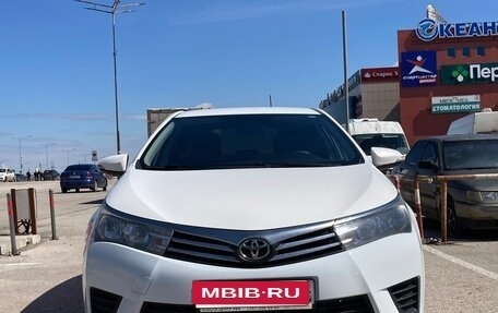 Toyota Corolla, 2014 год, 900 000 рублей, 3 фотография