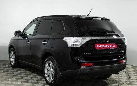 Mitsubishi Outlander III рестайлинг 3, 2013 год, 1 189 898 рублей, 7 фотография