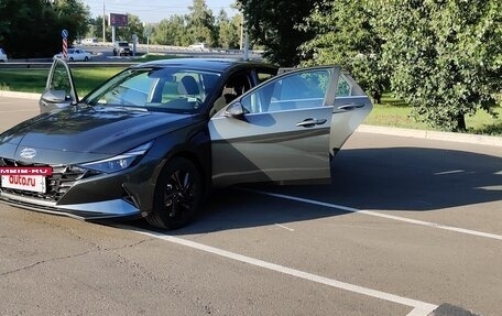 Hyundai Elantra, 2021 год, 2 290 000 рублей, 4 фотография