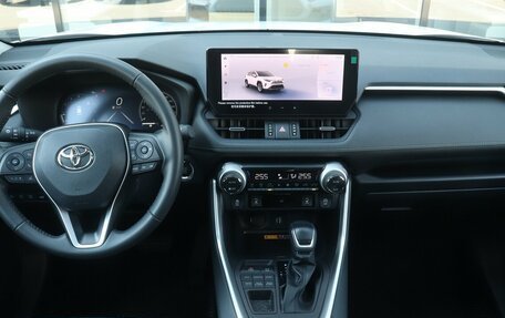 Toyota RAV4, 2024 год, 4 209 000 рублей, 7 фотография