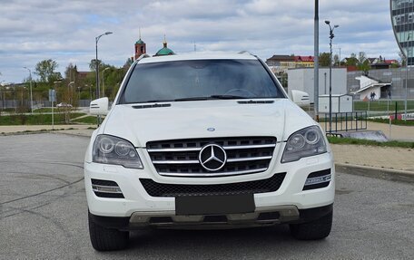 Mercedes-Benz M-Класс, 2011 год, 1 950 000 рублей, 3 фотография