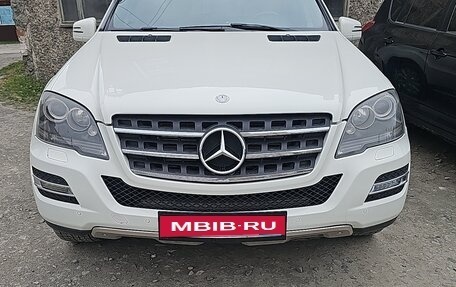 Mercedes-Benz M-Класс, 2011 год, 1 950 000 рублей, 12 фотография