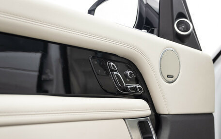 Land Rover Range Rover IV рестайлинг, 2018 год, 5 390 550 рублей, 25 фотография