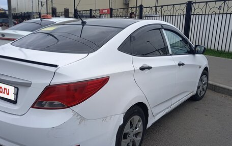 Hyundai Solaris II рестайлинг, 2014 год, 360 000 рублей, 6 фотография