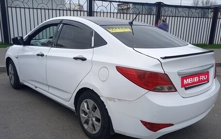 Hyundai Solaris II рестайлинг, 2014 год, 360 000 рублей, 4 фотография