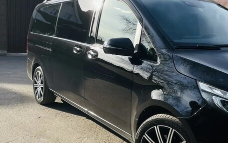 Mercedes-Benz V-Класс, 2022 год, 11 000 000 рублей, 13 фотография
