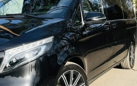 Mercedes-Benz V-Класс, 2022 год, 11 000 000 рублей, 11 фотография