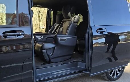 Mercedes-Benz V-Класс, 2022 год, 11 000 000 рублей, 23 фотография