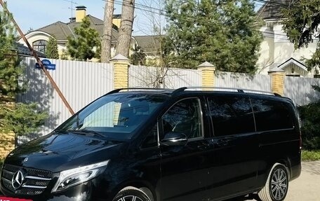 Mercedes-Benz V-Класс, 2022 год, 11 000 000 рублей, 5 фотография