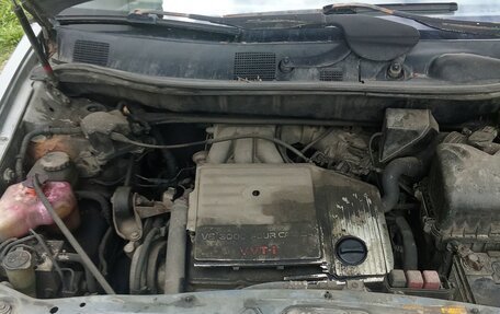 Lexus RX IV рестайлинг, 2002 год, 390 000 рублей, 4 фотография