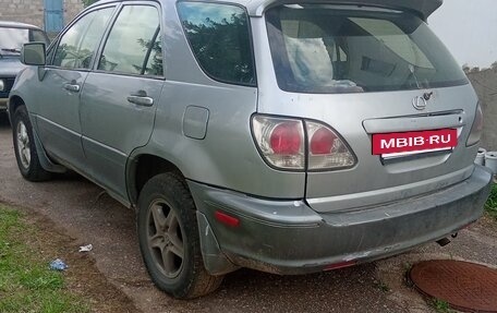 Lexus RX IV рестайлинг, 2002 год, 390 000 рублей, 2 фотография