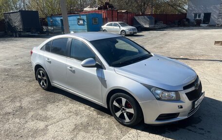 Chevrolet Cruze II, 2011 год, 620 000 рублей, 4 фотография