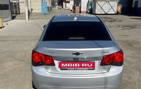 Chevrolet Cruze II, 2011 год, 620 000 рублей, 6 фотография