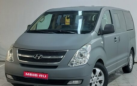 Hyundai Grand Starex Grand Starex I рестайлинг 2, 2011 год, 1 240 000 рублей, 1 фотография