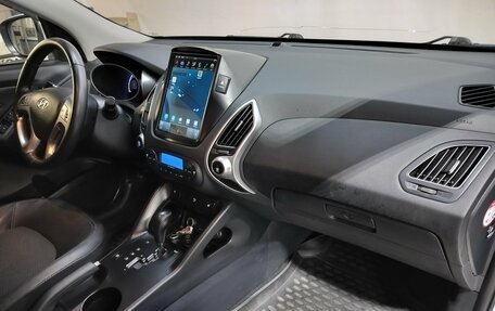 Hyundai ix35 I рестайлинг, 2011 год, 970 000 рублей, 11 фотография