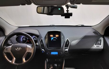 Hyundai ix35 I рестайлинг, 2011 год, 970 000 рублей, 10 фотография