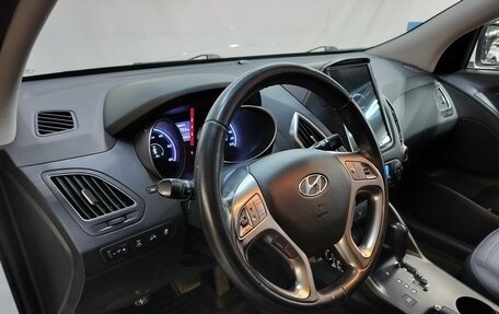 Hyundai ix35 I рестайлинг, 2011 год, 970 000 рублей, 9 фотография