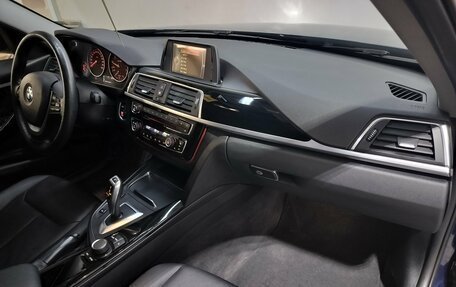 BMW 3 серия, 2017 год, 1 560 000 рублей, 11 фотография