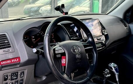 Toyota Hilux VII, 2013 год, 2 449 000 рублей, 10 фотография