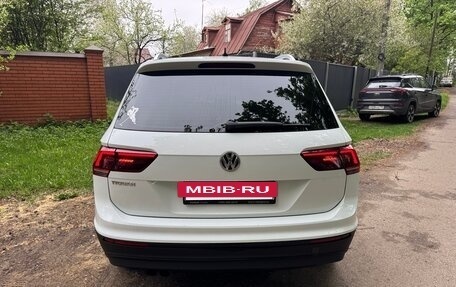 Volkswagen Tiguan II, 2020 год, 2 450 000 рублей, 5 фотография