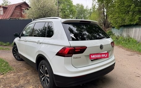 Volkswagen Tiguan II, 2020 год, 2 450 000 рублей, 4 фотография