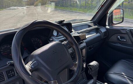 Mitsubishi Pajero III рестайлинг, 1995 год, 820 000 рублей, 7 фотография