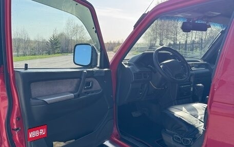 Mitsubishi Pajero III рестайлинг, 1995 год, 820 000 рублей, 8 фотография