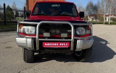 Mitsubishi Pajero III рестайлинг, 1995 год, 820 000 рублей, 15 фотография