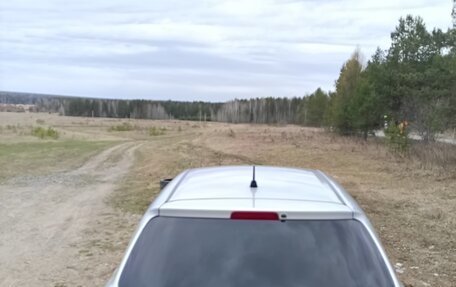 Toyota Vitz, 2019 год, 1 310 000 рублей, 7 фотография