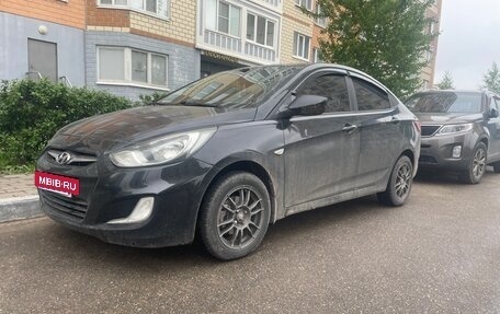 Hyundai Solaris II рестайлинг, 2011 год, 490 000 рублей, 2 фотография